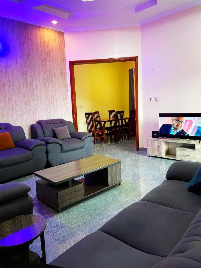 Zeo Airbnb - Cheap Apartment In Kigali Kültér fotó