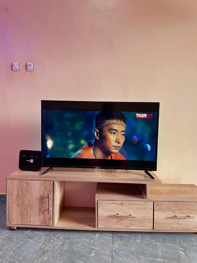 Zeo Airbnb - Cheap Apartment In Kigali Kültér fotó