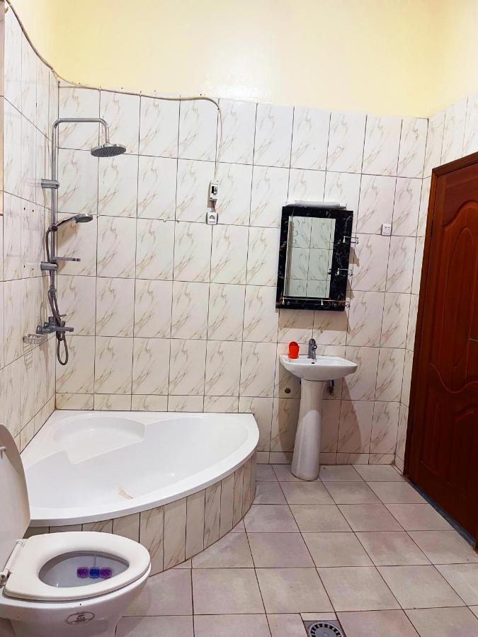 Zeo Airbnb - Cheap Apartment In Kigali Kültér fotó